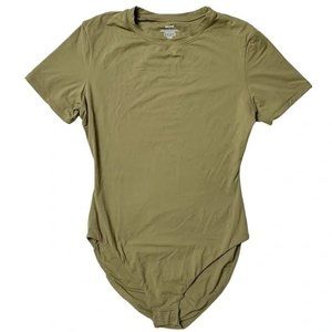 SKIMS Fits Everybody Short Sleeve T-Shirt Bodysuit